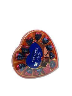 Цукерки Pralines Maitre Fruffout з вишнею в формі серце 165 грам 9002859057106 фото